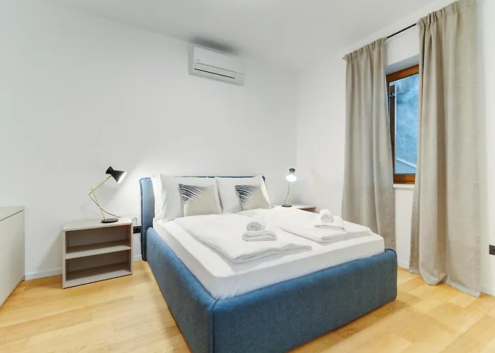 Apartment Mare Sano Plaza - 5 *